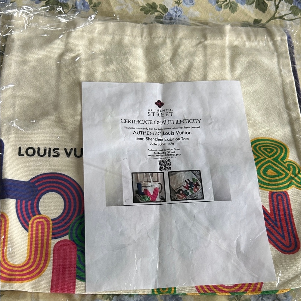 Louis Vuitton Canvas COA Tote with Bold Multicolor Design - Picture 2 of 3